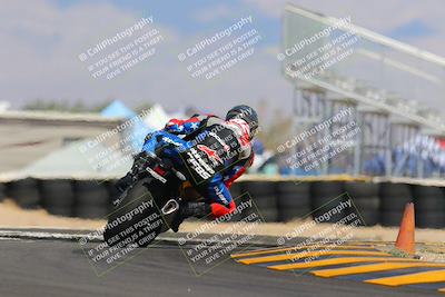 media/Oct-08-2022-SoCal Trackdays (Sat) [[1fc3beec89]]/Turn 16 (125pm)/